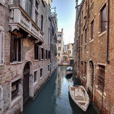Canal View Suite In Rialto By Wonderful Italy Venecia Exterior foto