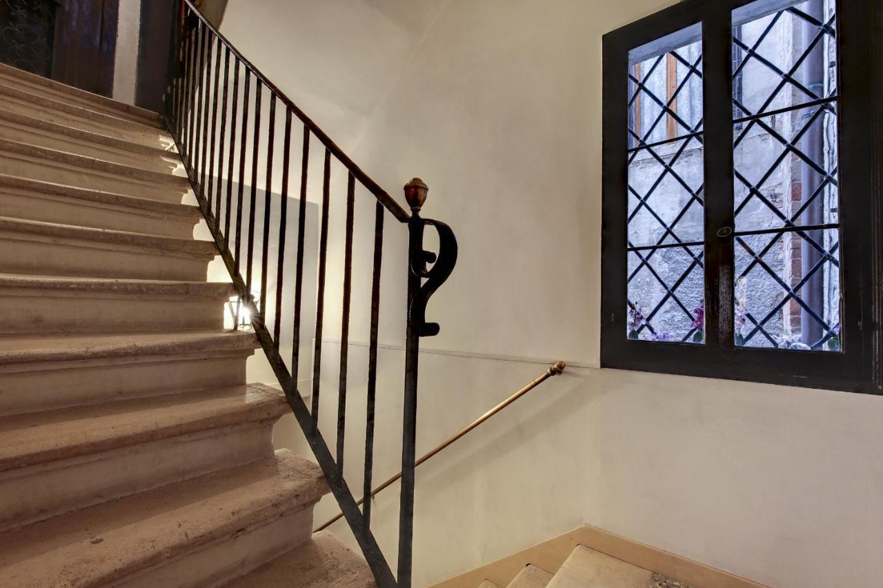 Canal View Suite In Rialto By Wonderful Italy Venecia Exterior foto