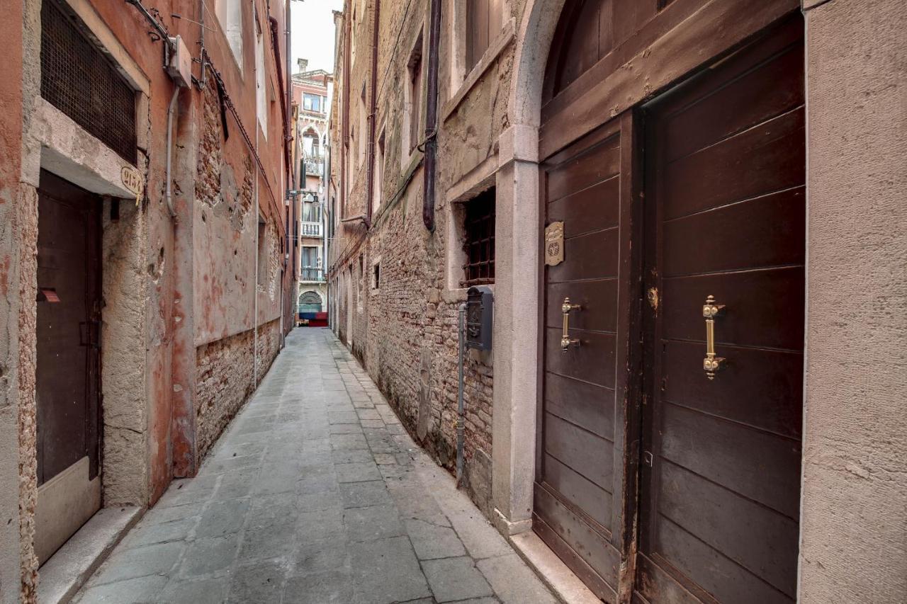 Canal View Suite In Rialto By Wonderful Italy Venecia Exterior foto